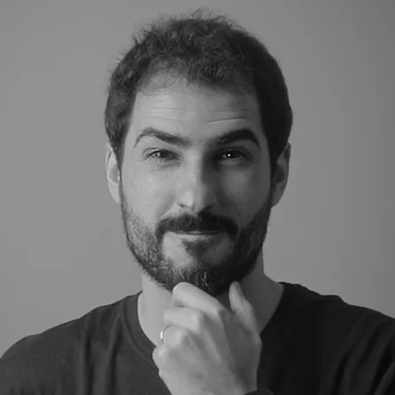 Eduardo Malheiros — product designer portrait